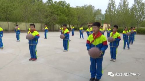 河城街镇中心总校 优服务 解难题 办好群众满意的美术辅导教育