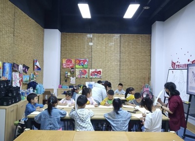 红塔工会精准发力 公益托管服务注入舞蹈辅导新活力